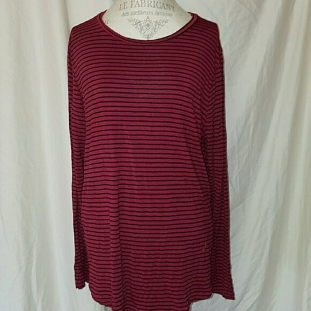 Long sleeve t-shirt